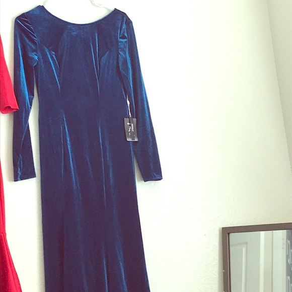 Dresses & Skirts - Dress
